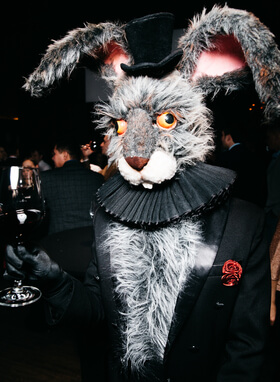 фото костюма зайца из Алисы на прокат